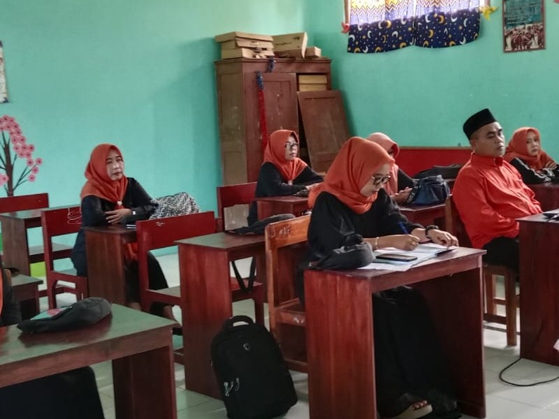 RAPAT DINAS