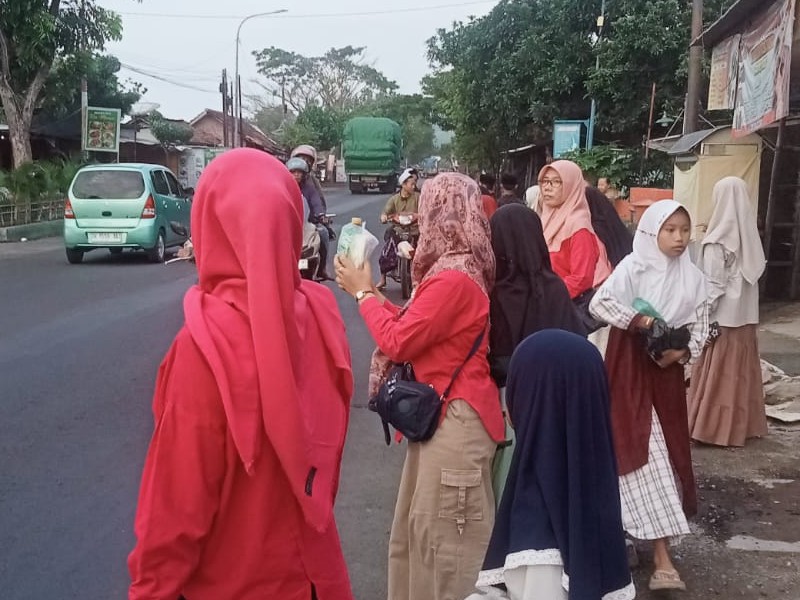 BERBAGI TAKJIL